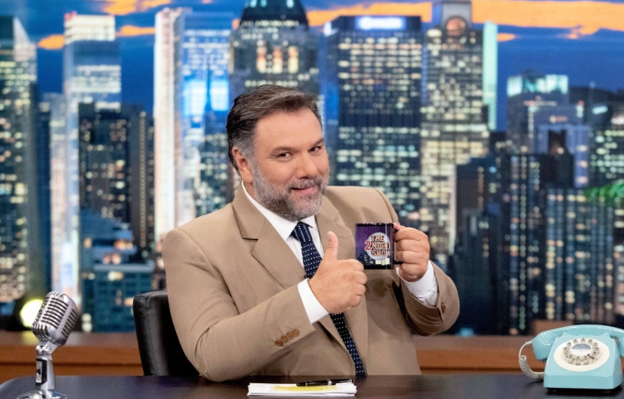 Το The 2Night Show επιστρέφει για μια ακόμα σεζόν, στον ΑΝΤ1. Ο Γρηγόρης Αρναούτογλου για 8η χρονιά θα χαιρετήσει τους τηλεθεατές, στις 24:00