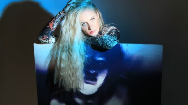 ΛΙΑ HIDE